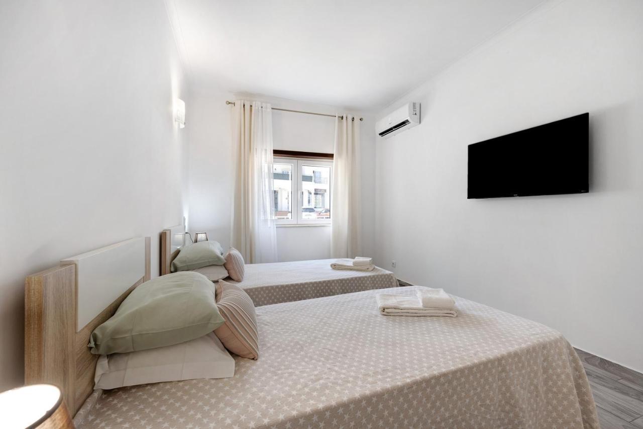 דירות לאגוּ‏ש Casa Violeta מראה חיצוני תמונה
